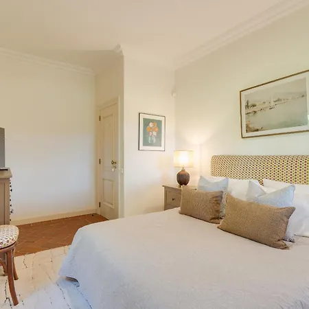 Fairview Vila *
